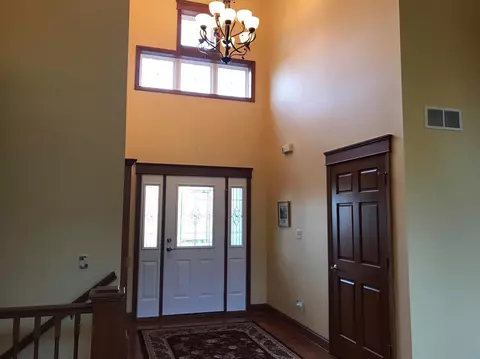 975 Doe Path Ln, Crown Point, IN 46307 photo 5