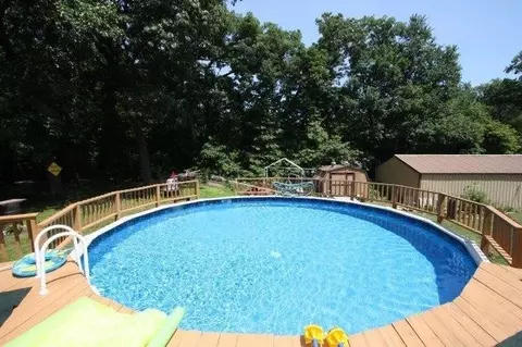 10378 N 583, De Motte, IN 46310 photo 5