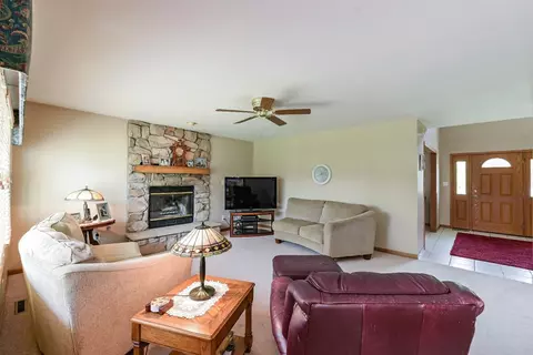 10117 Windfield Dr, Munster, IN 46321 photo 5