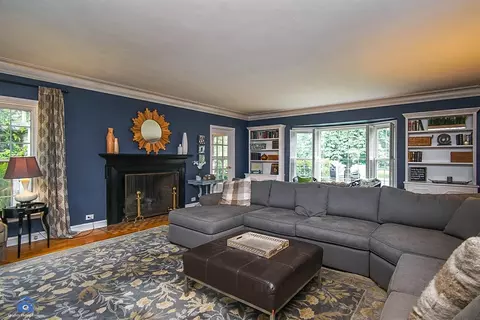 119 Beverly Pl, Munster, IN 46321 photo 8