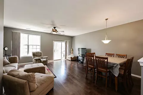 1053 Summertime Ct, Dyer, IN 46311 photo 3