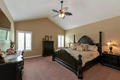 840 E Shakespeare Dr, Valparaiso, IN 46383 photo 10