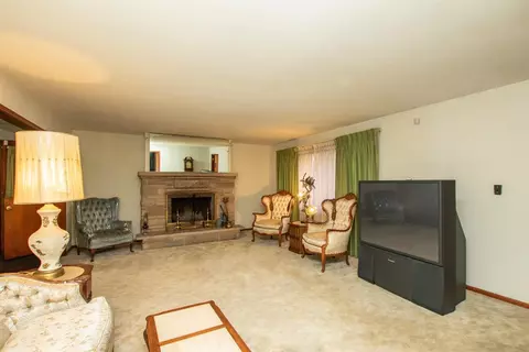 2073 Mckinley St, Gary, IN 46404 photo 7