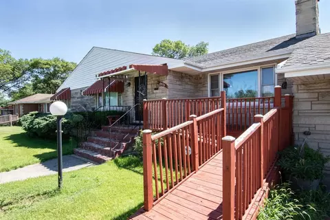 2073 Mckinley St, Gary, IN 46404 photo 2