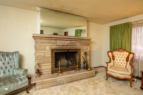 2073 Mckinley St, Gary, IN 46404 photo 8