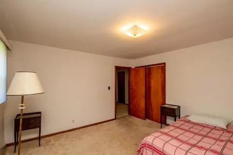 2073 Mckinley St, Gary, IN 46404 photo 10