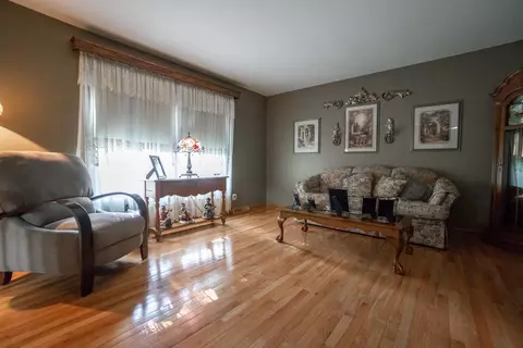 40 Jodi Ct, Dyer, IN 46311 photo 3
