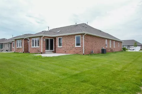 10667 Arbor Ln, Saint John, IN 46373 photo 9