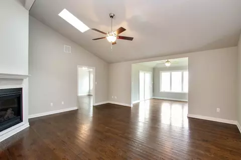 10667 Arbor Ln, Saint John, IN 46373 photo 2