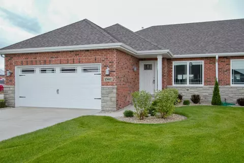 10667 Arbor Ln, Saint John, IN 46373 photo 1