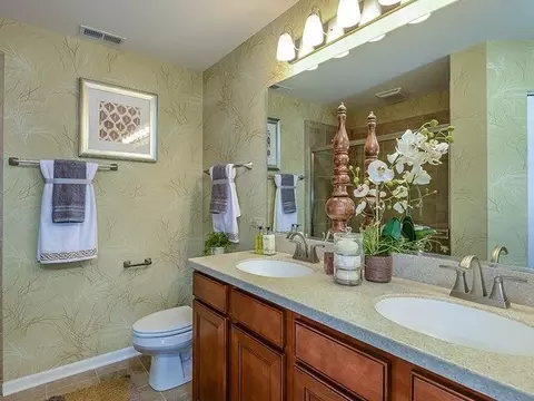 11157 Vermont Cir, Crown Point, IN 46307 photo 8