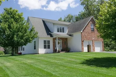 10979 Bunker Dr, De Motte, IN 46310 photo 1