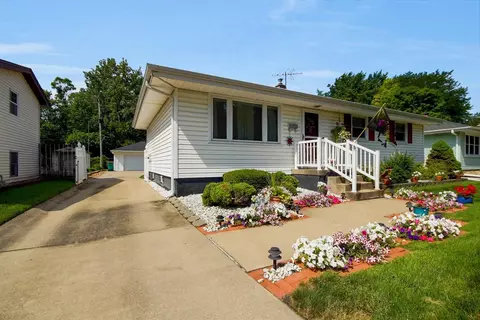 222 Timrick Dr, Munster, IN 46321 photo 2