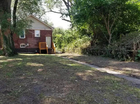 647 S Hamilton St, Gary, IN 46403 photo 10