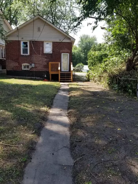 647 S Hamilton St, Gary, IN 46403 photo 9
