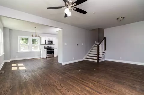 1027 Elm St, Griffith, IN 46319 photo 6