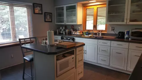 152 W Oak Pl, Griffith, IN 46319 photo 6