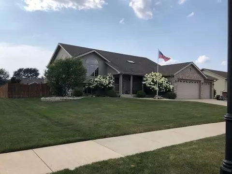 9032 Drake Dr, Saint John, IN 46373 photo 2