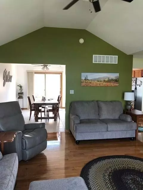 9032 Drake Dr, Saint John, IN 46373 photo 6
