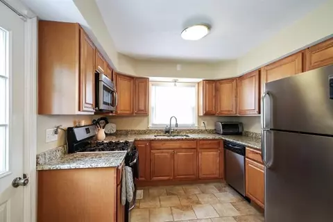 314 N Harvey St, Griffith, IN 46319 photo 4