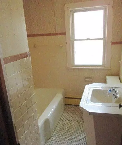 214 N Griffith Blvd, Griffith, IN 46319 photo 8