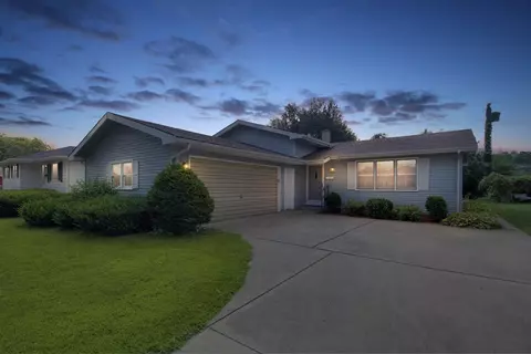 1908 Azalea Dr, Munster, IN 46321 photo 4
