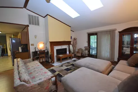 110 E Burwell Dr, Porter, IN 46304 photo 4