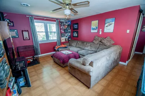 439 N Lindberg St, Griffith, IN 46319 photo 9