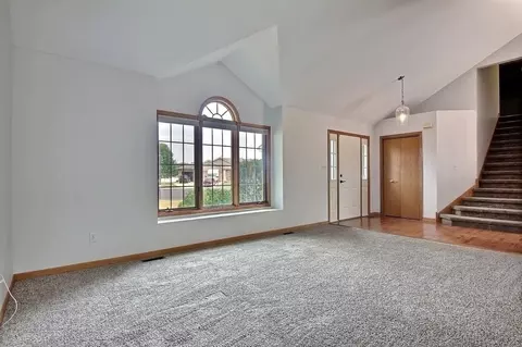 1235 Springbrook Ct, Crown Point, IN 46307 photo 2