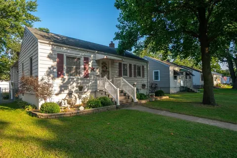 143 N Ernest St, Griffith, IN 46319 photo 3