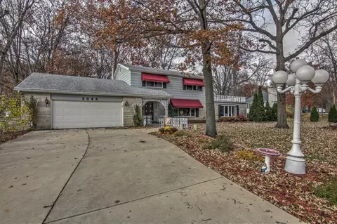 2844 Blaney Dr, Dyer, IN 46311 photo 2