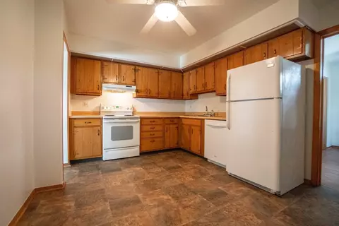 131 Minter Dr, Griffith, IN 46319 photo 8
