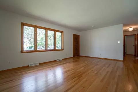 131 Minter Dr, Griffith, IN 46319 photo 12