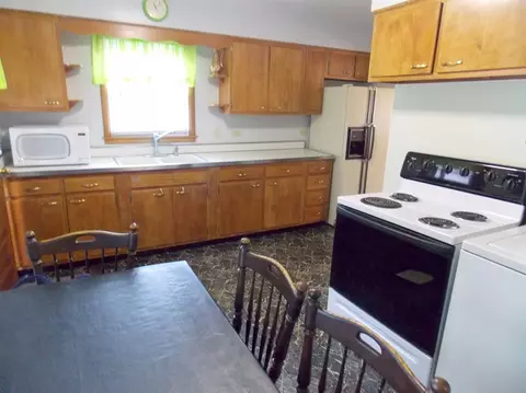 3965 Wright Cir, Gary, IN 46408 photo 3