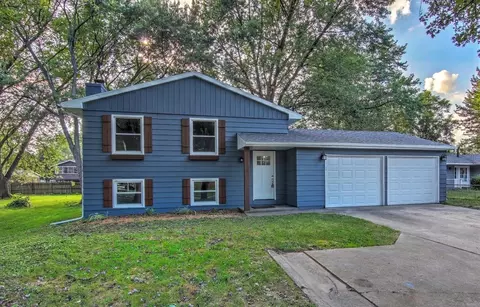 730 N Colfax St, Griffith, IN 46319 photo 2