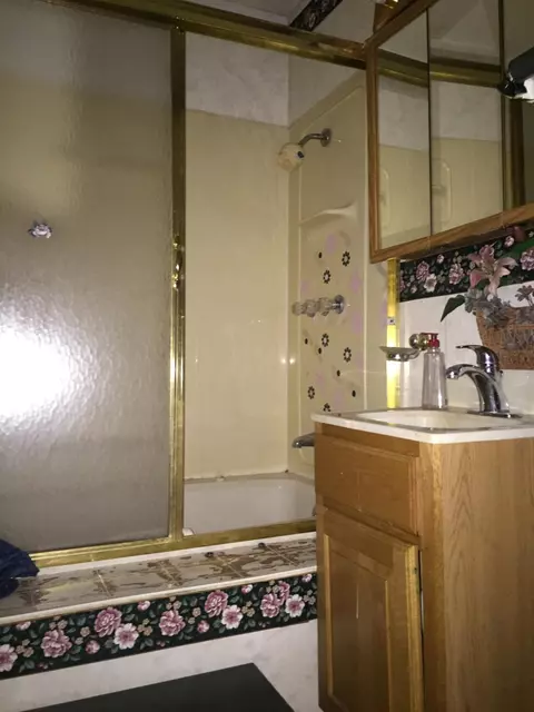 514 S Wayne St, Gary, IN 46403 photo 10