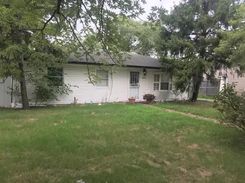 514 S Wayne St, Gary, IN 46403 photo 3