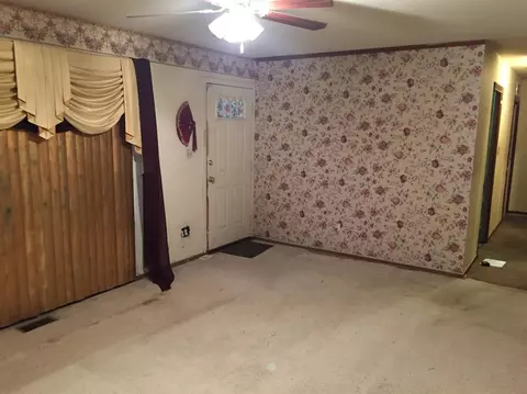 514 S Wayne St, Gary, IN 46403 photo 7