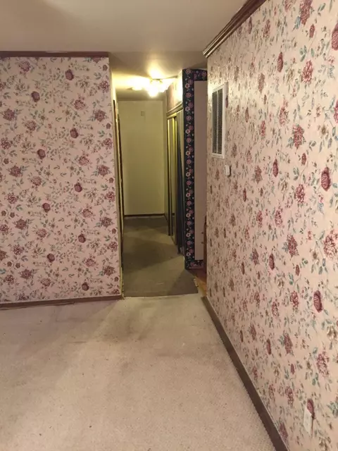 514 S Wayne St, Gary, IN 46403 photo 9