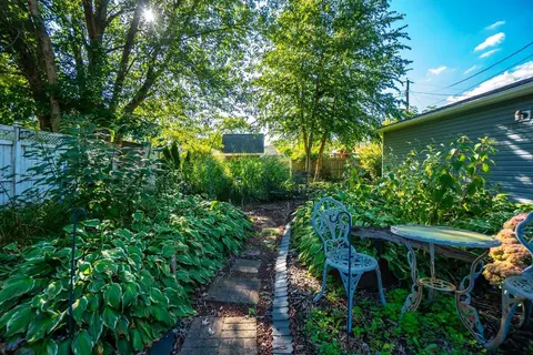 646 N Colfax St, Griffith, IN 46319 photo 5