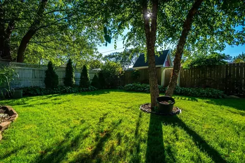 646 N Colfax St, Griffith, IN 46319 photo 7