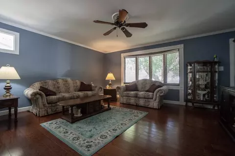 646 N Colfax St, Griffith, IN 46319 photo 10