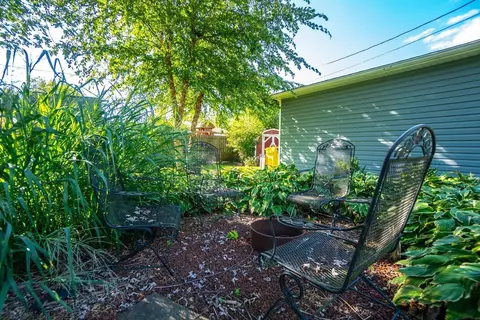646 N Colfax St, Griffith, IN 46319 photo 6