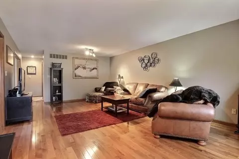 1743 W Ash St, Griffith, IN 46319 photo 3
