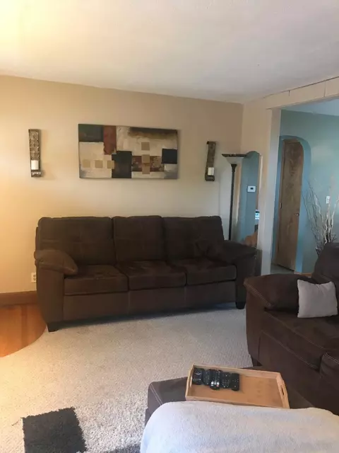 1229 E North St, Crown Point, IN 46307 photo 5