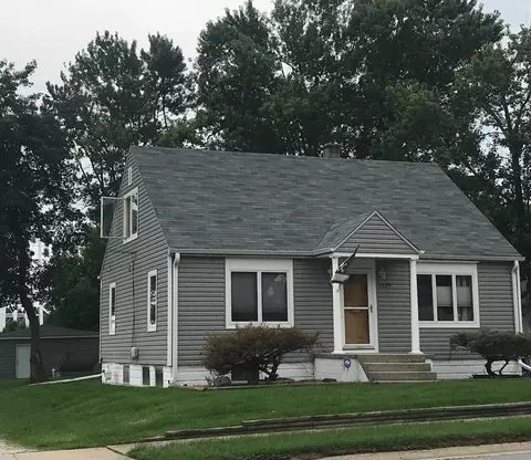 1229 E North St, Crown Point, IN 46307 photo 1