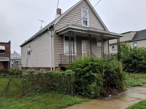 2440 Schrage Ave, Whiting, IN 46394 photo 1