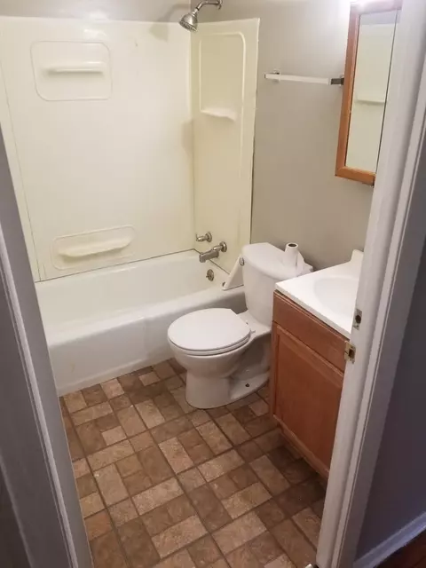 1188 Mount St, Gary, IN 46406 photo 5