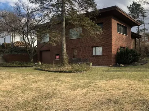 8535 Pine Ave, Gary, IN 46403 photo 1