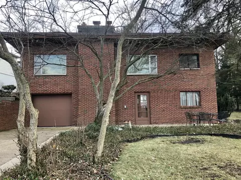 8535 Pine Ave, Gary, IN 46403 photo 2
